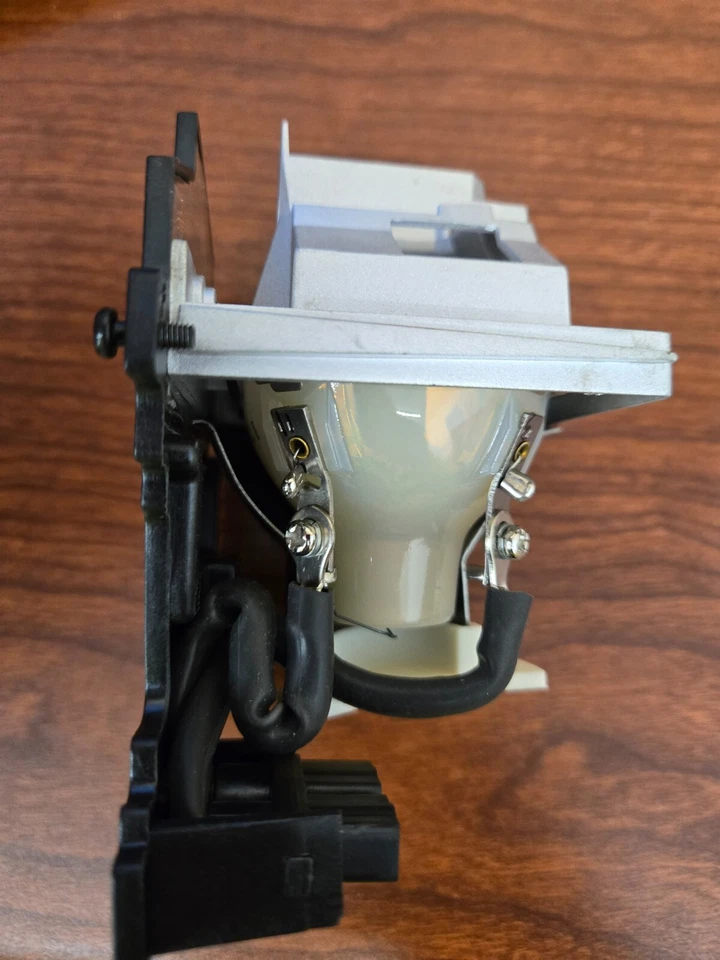 Replacement Lamp for Optoma EZPRO716 Projector (Philips Bulb) - Image 2 of 4