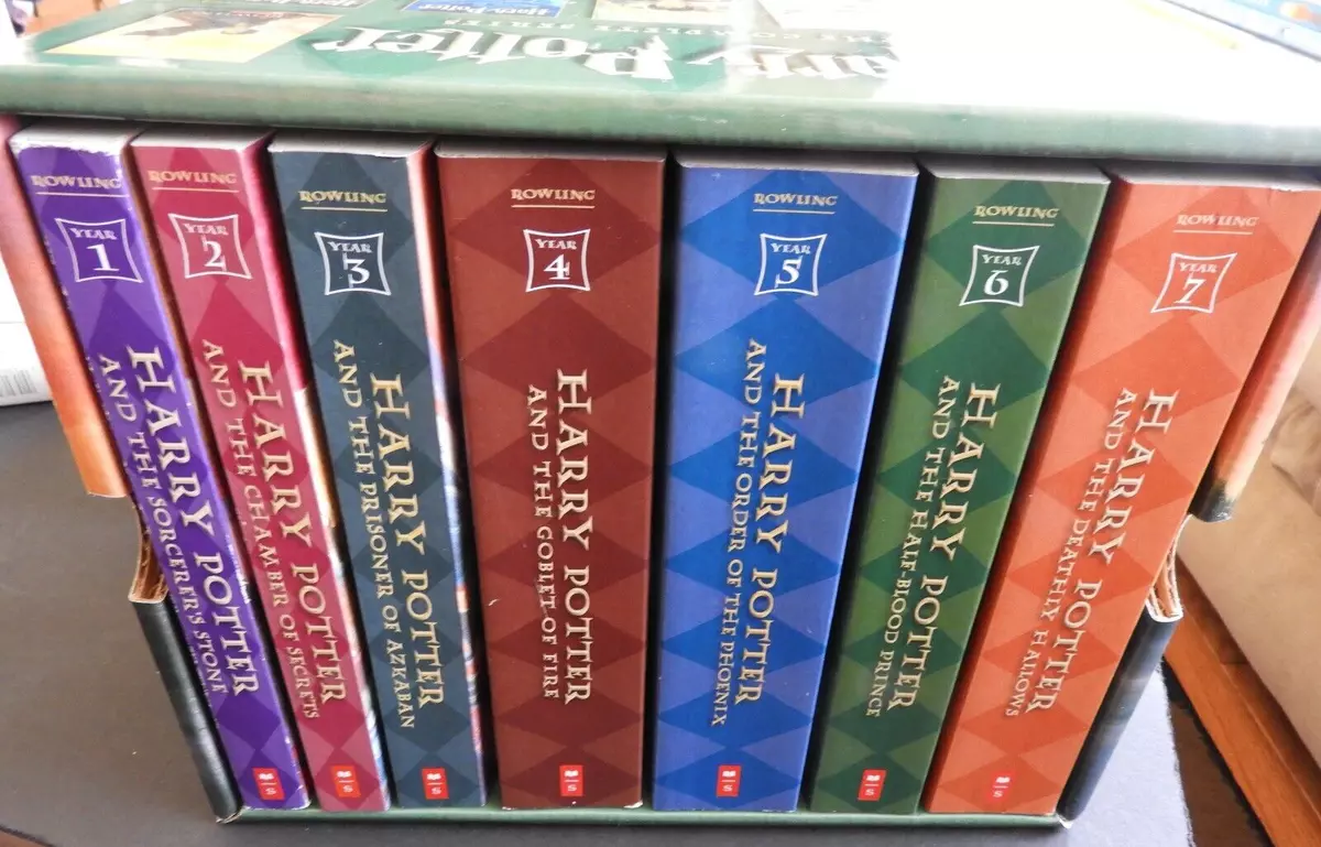 HARRY POTTER Complete Series Boxed Set Paperback Scholastic VGC JK