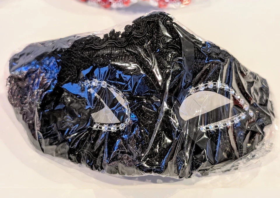 Set/8 Masquerade Masks w/Feathers Party Prom Mardi Gras Halloween Rhinestones - Image 4 of 4