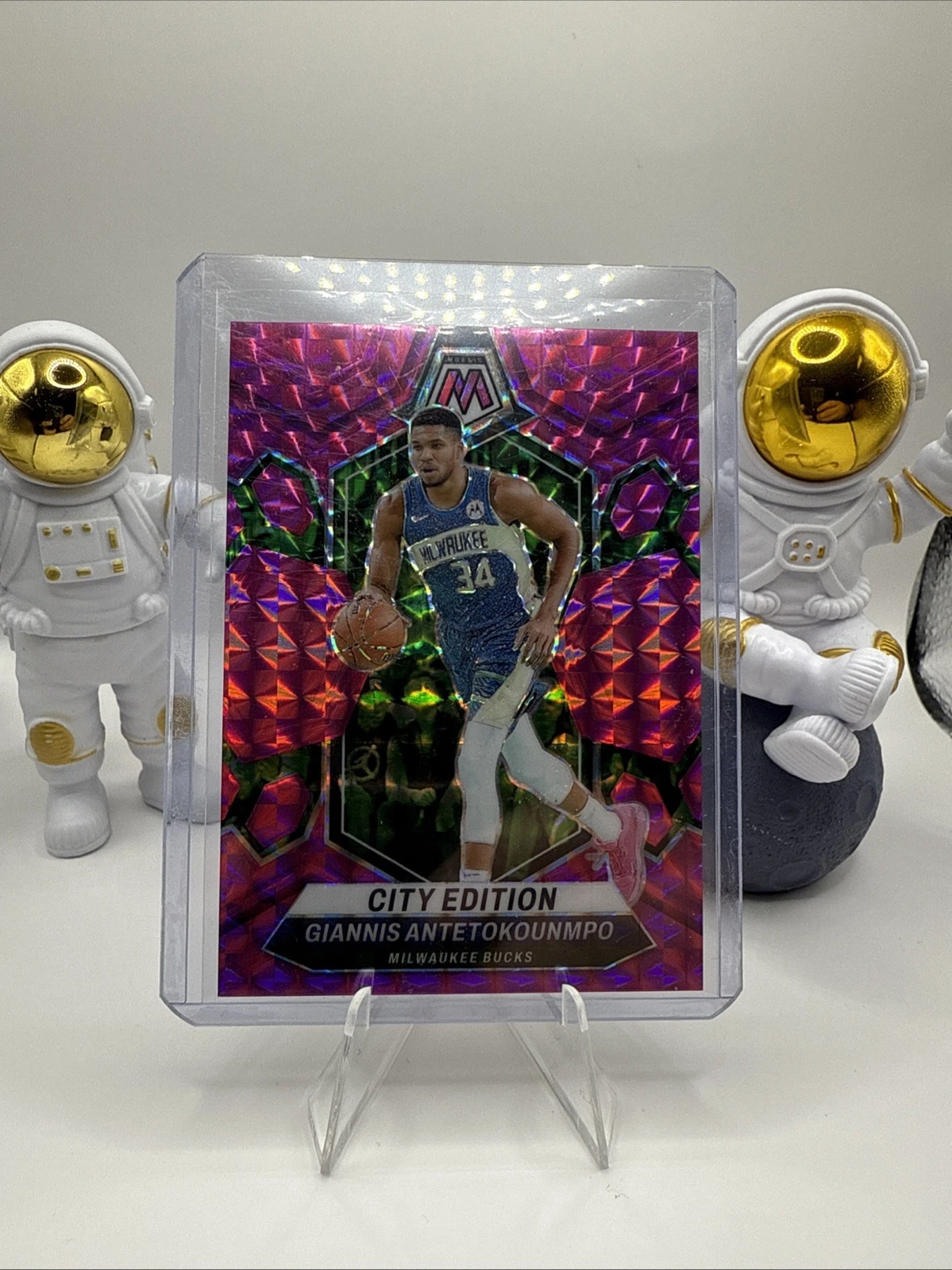 2023 Panini Mosaic #279 Giannis Antetokounmpo Pink Mosaic 135/149