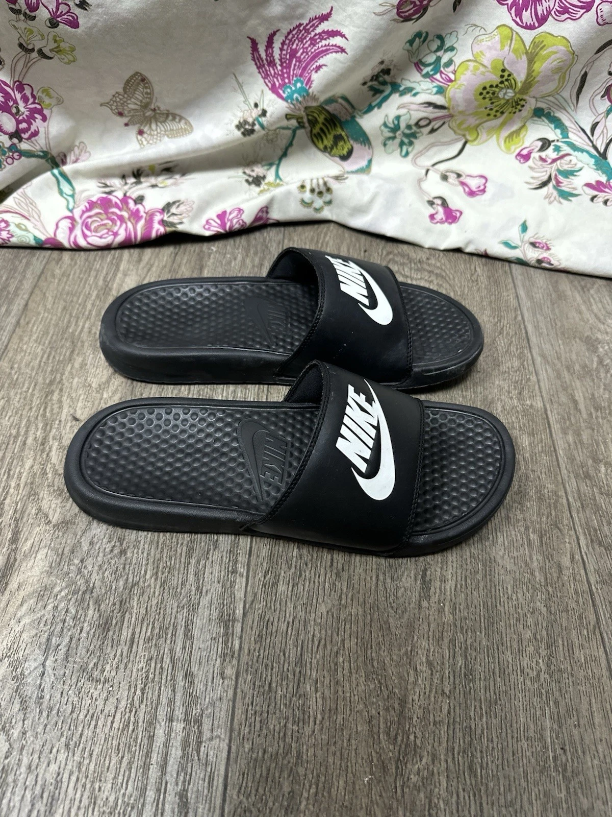 Nike * Benassi Swoosh * sandali slides * nero bianco * UK uomo taglia 6 5