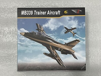 Air Force AF1 Aermacchi MB-339 Trainer Aircraft Al Fursan UAE Display Team 1/72