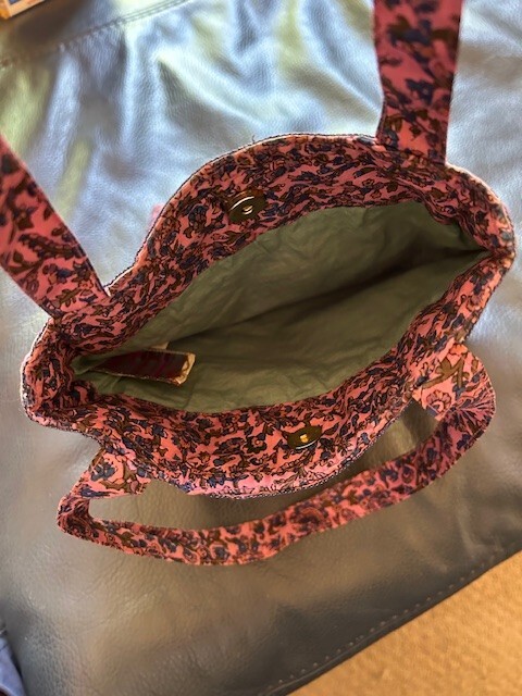 Karavan Trading Company cloth club bag cellphone ipad wristlet purse mirror trim