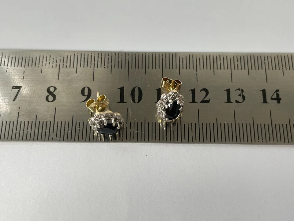 Sapphire and Diamond Cluster Earrings 9ct Gold Stud Sapphire Vintage Earrings - Image 2 of 4