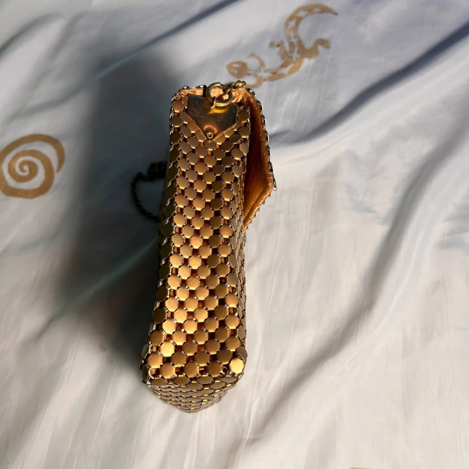 Bolso de noche vintage de malla dorada antiguo Whiting & Davis 5"x6" Foto 4 de 4