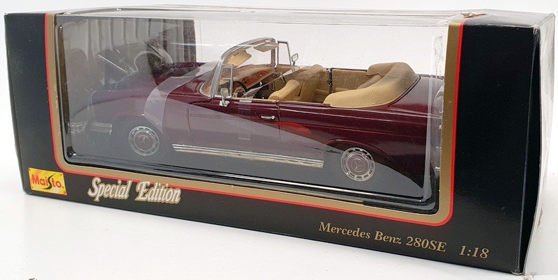 Maisto 1/18 Scale Model Car 31811 - 1966 Mercedes Benz 280SE
