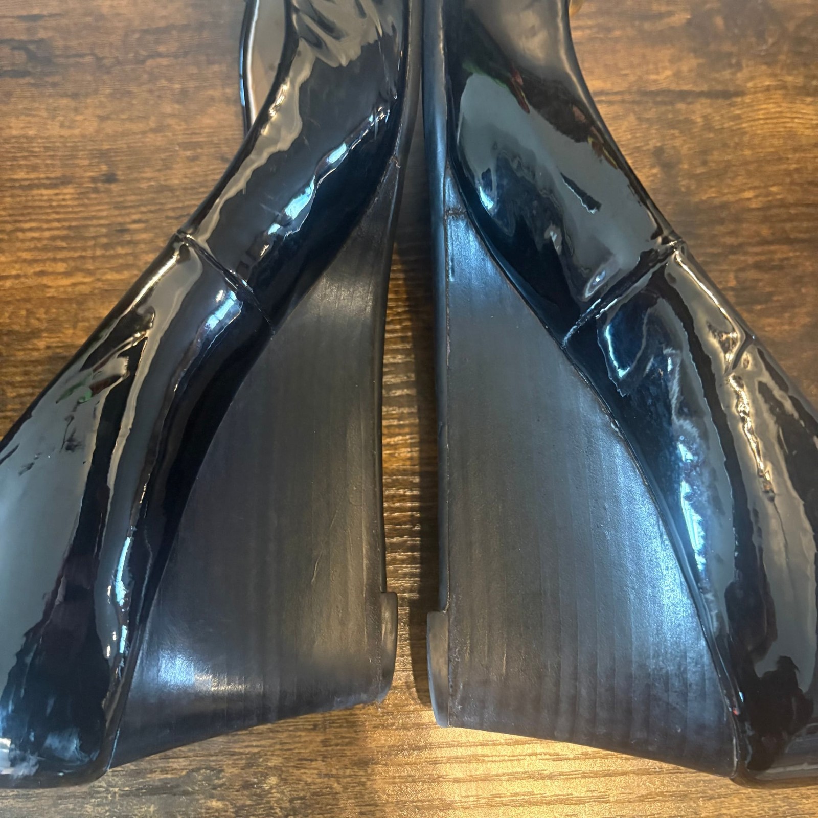 Tory Burch Black Patent Logo Wedge Pumps Size 7.5 Classic Heels thumbnail 8