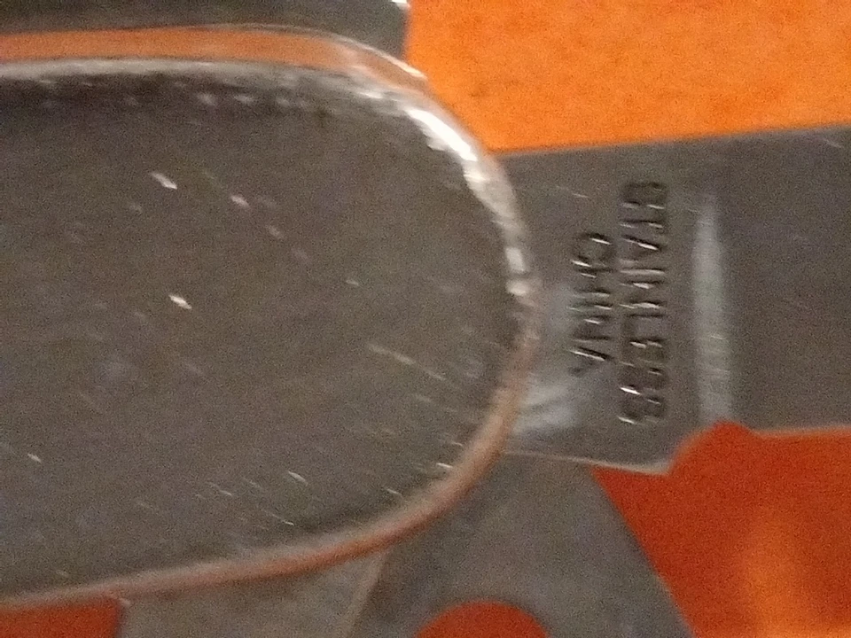 Cuchillo Multiherramientas Estilo Ejército Suizo Promocional, División Sistema Ad Atkins Benham Foto 4 de 4