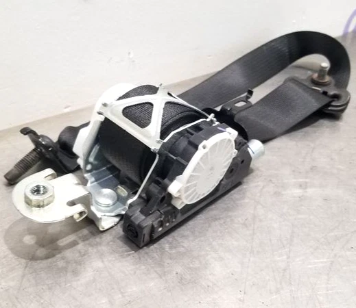 Dodge Ram 3500 2013-2024 conjunto de cinturón de seguridad delantero izquierdo del conductor negro OEM Foto 2 de 3