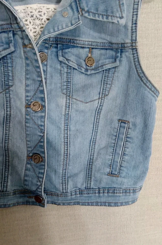 Earl Jean Denim Blue Vest with Eyelet Lace Back Womens Size Small - Image 2 of 4