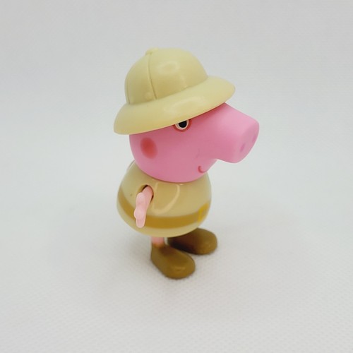 Peppa Pig Park Ranger Peppa Toy Jazwares PEPO481 - Picture 4 of 9