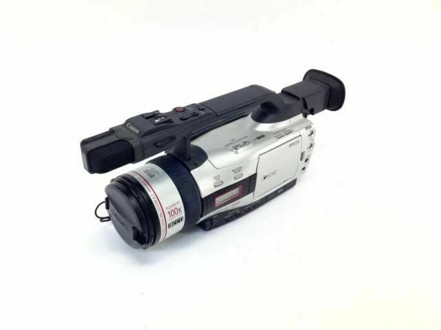 2.5-2.9 in Screen 20-39x Camcorders