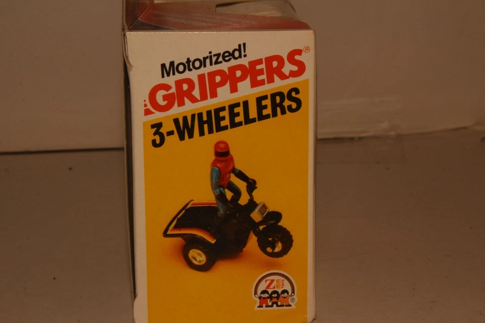 Pinzas de 3 ruedas Zee Toys 1982, Suzuki Foto 3 de 4