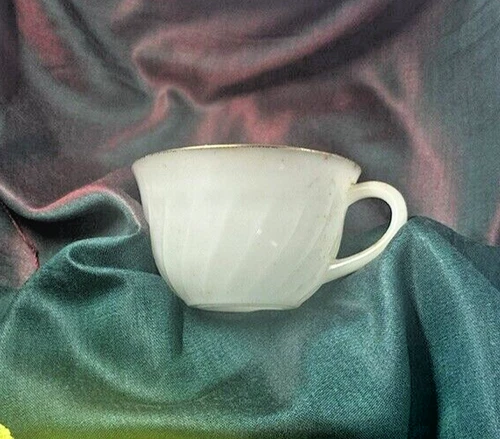 Vtg 50’s Era Fire King Swirl Tea Coffee Cup Ovenware. White