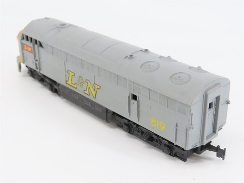 LOT of 2 HO Scale AHM L&N Louisville & Nashville C-Liner Diesel Locomotives - Picture 3 of 16