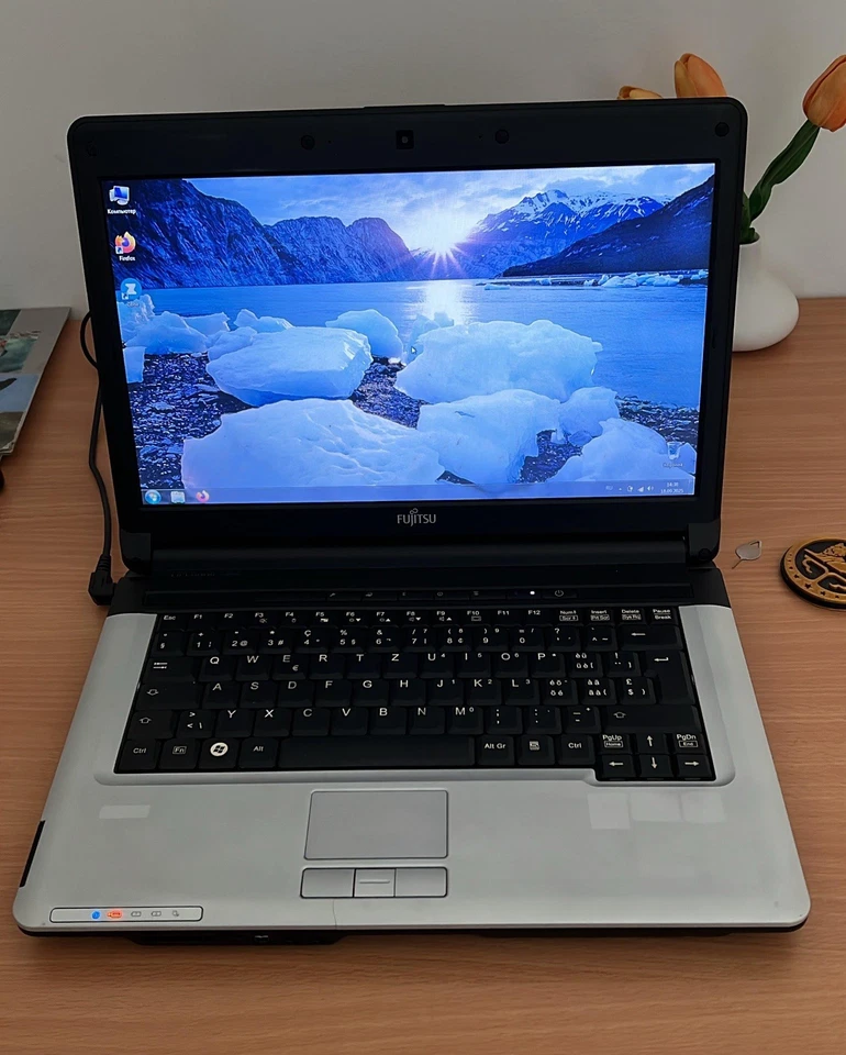 Fujitsu LifeBook S710, 500 SSD, 14 " Display, 6GB Ram, i3, Win7 Pro 64bit - Bild 3 von 3
