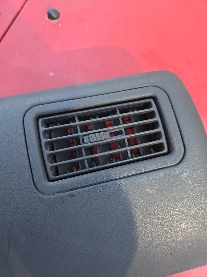 Chevrolet Blazer S10 Jimmy Sonoma 1995-1997 OEM guantera conjunto de puerta con luz Foto 3 de 4