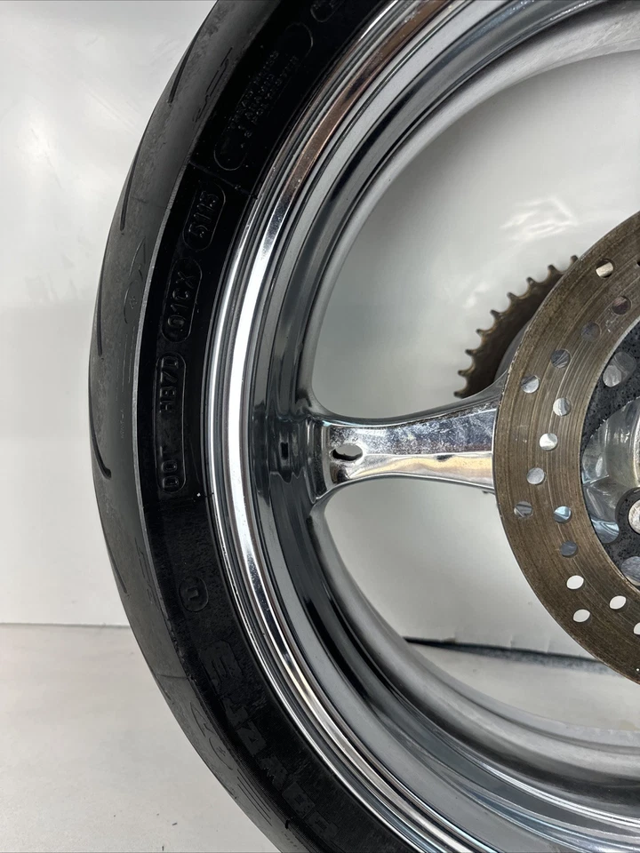 Suzuki GSXR600 750 2006 2007 OEM RUEDA TRASERA LLANTA RECTA CROMO NEUMÁTICO ROTOR Foto 3 de 4