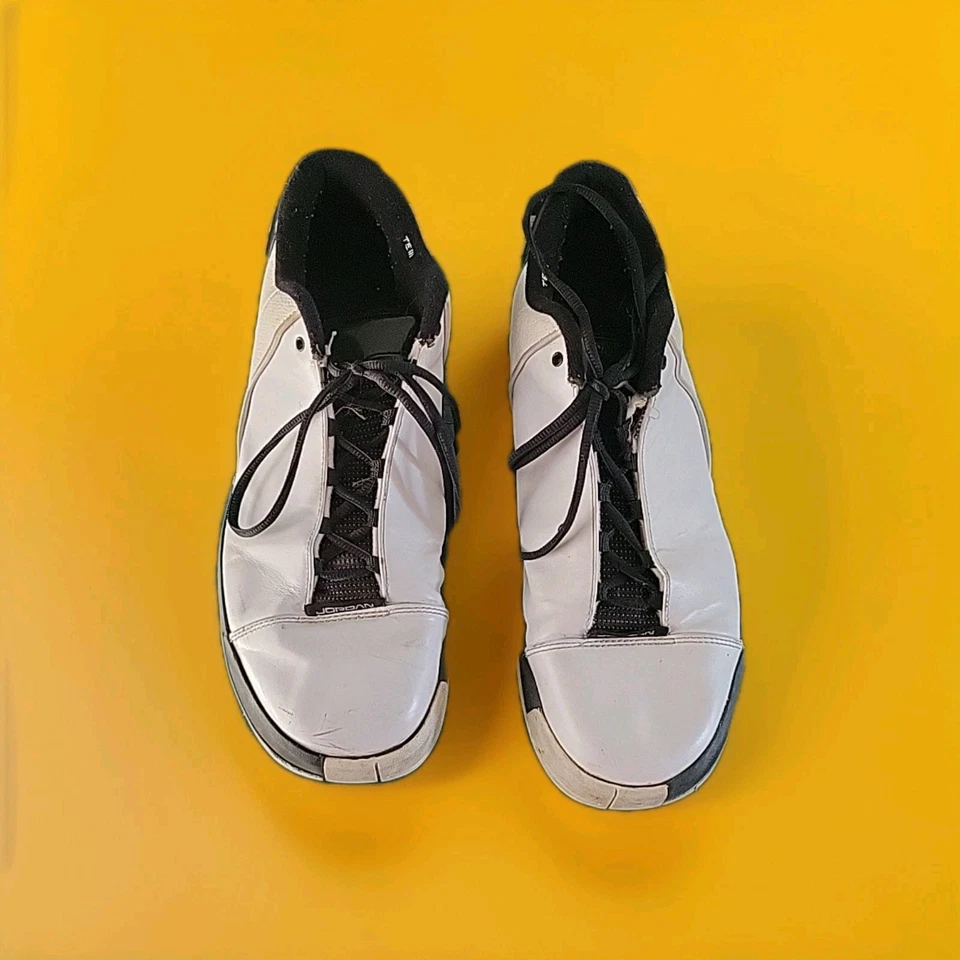 Air Jordan TE 3 Blanco Talla 13 Pequeña Reparación Necesaria Foto 3 de 4