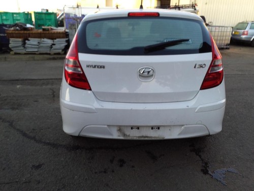 HYUNDAI I30 Mk1 (FD) Bonnet 664002R010 - Picture 2 of 8
