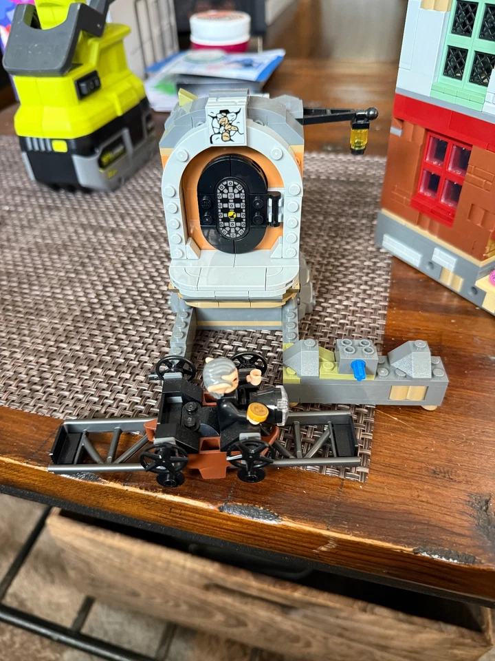 LEGO Harry Potter: Banco Mágico Gringotts (76417) + GWP 100% Caja + Instrucciones Foto 4 de 4