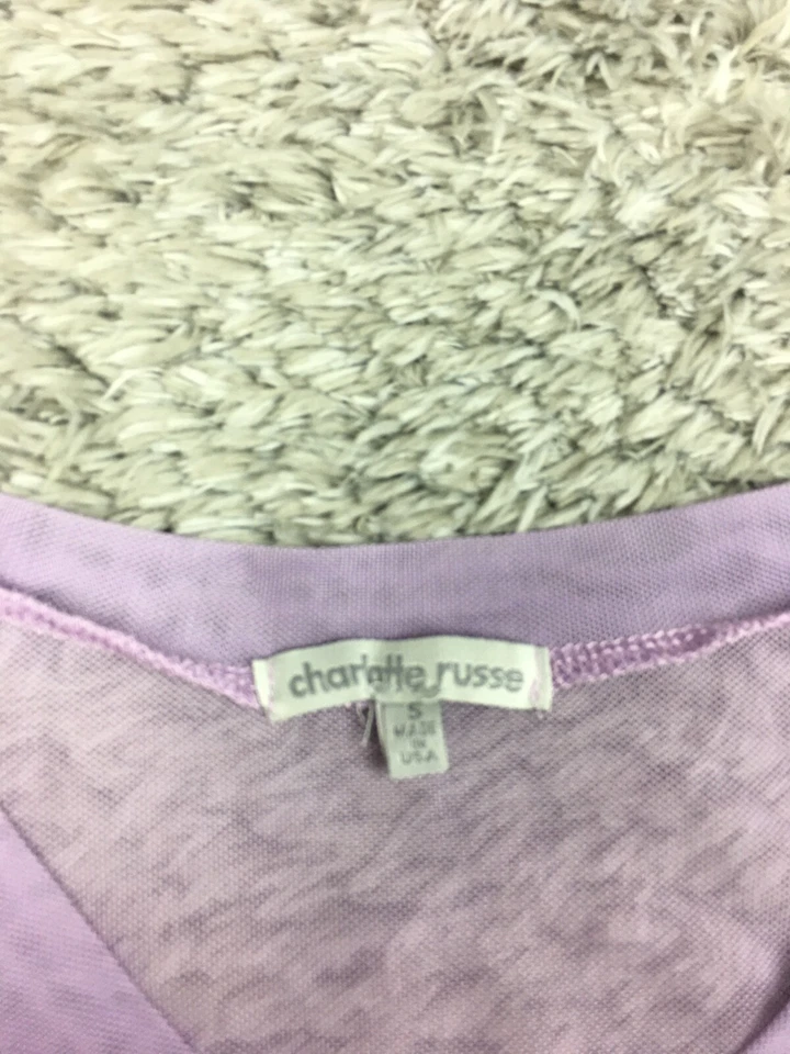 Blusa Charlotte Russe See-Through Feminina Tamanho Pequeno Roxa Transparente Frente Gravata Decote V - Imagem 4 de 4