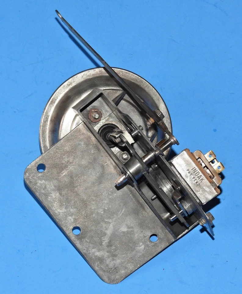 1967 Buick OEM A/C Power Servo Vacuum Control - Image 2 of 4