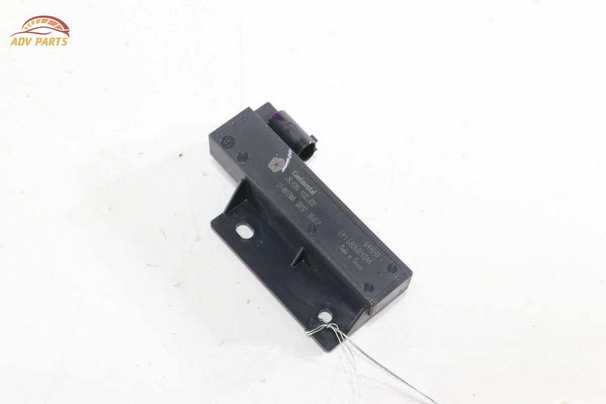 DODGE JOURNEY KEYLESS ENTRY SMART KEY ANTENNA MODULE OEM 2018 2020