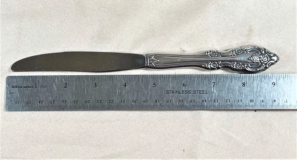 12 Community Silver Artistry Dinner Knives Silverplate By Oneida 1965 9 Inches - Image 3 of 4