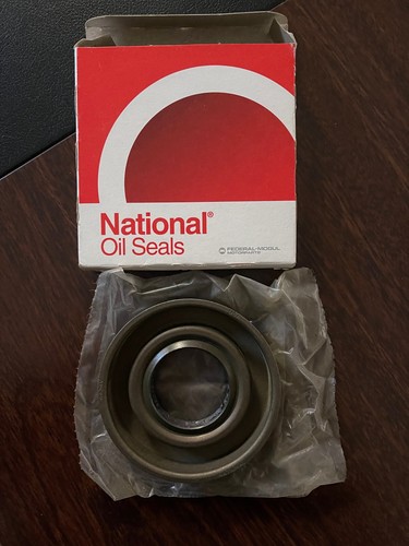 JEEP CHEROKEE, GRAND CHEROKEE WRANGLER Differential Pinion Seal 5066446AA - Picture 3 of 4