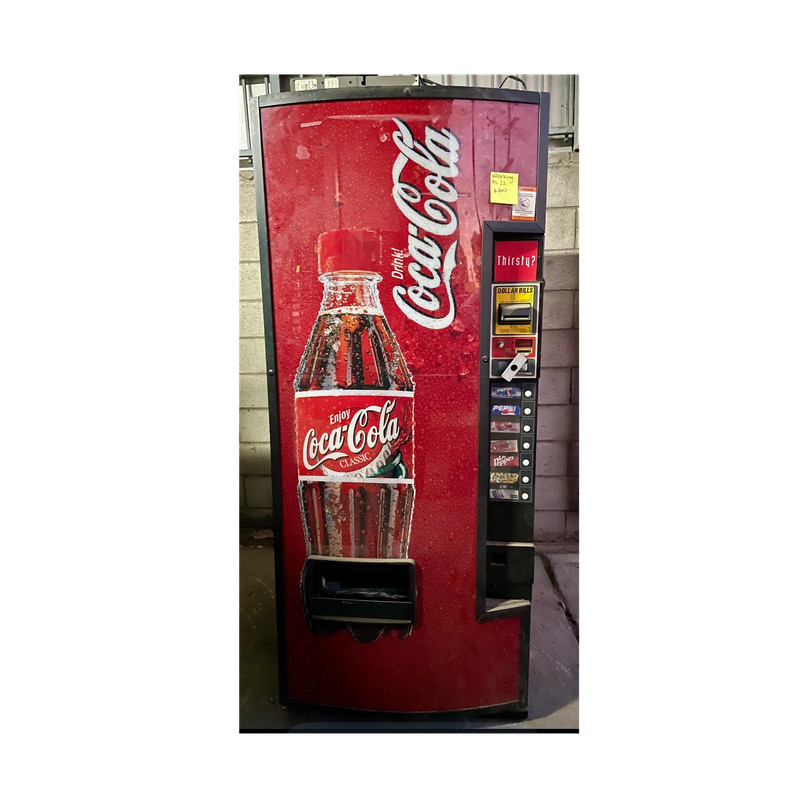 Coca-Cola Soda Vending Machine, 6 Selections, Dollar Bill Acceptor