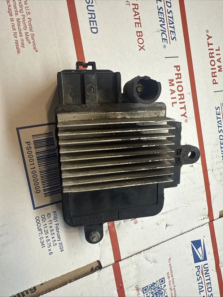 07-18 雷克萨斯 es350 丰田 Avalon 冷却风扇控制单元 89257-30060 499300-3290 — 第 4/4 张图片