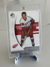 2005-06 Upper Deck SP Authentic “Mr. Hockey” Gordie Howe #38 Detroit Red Wings 