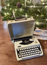 Vintage Brother Charger 11 Typewriter Beige,  Ships Fast, Nice Condition