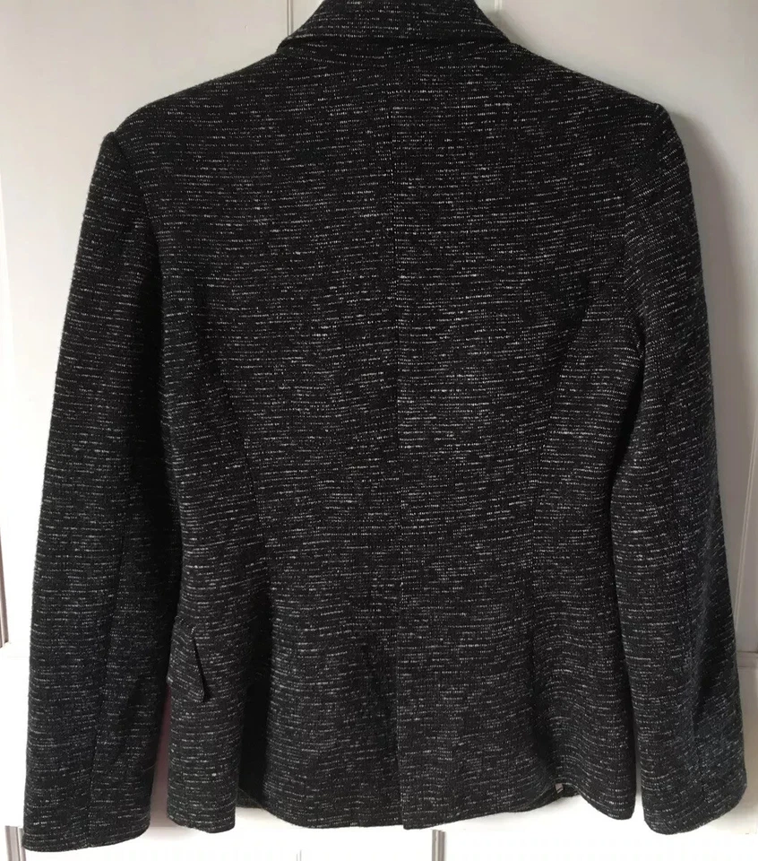 Blazer para mujer Anthropologie Cartonnier guiones negro blanco tejido un botón pequeño Foto 4 de 4