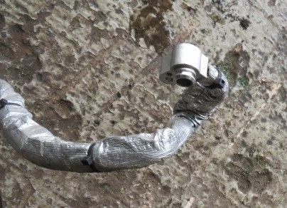 ASTON MARTIN DB9 DBS VIRAGE 2011  AC AIR CON PIPES AND HOSES ENGINE BAY   D - Image 2 of 4