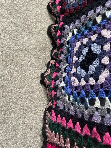 Huge 70s Handmade multicoloured Crochet Granny Square Blanket/Throw 240x280cm - Picture 7 of 10