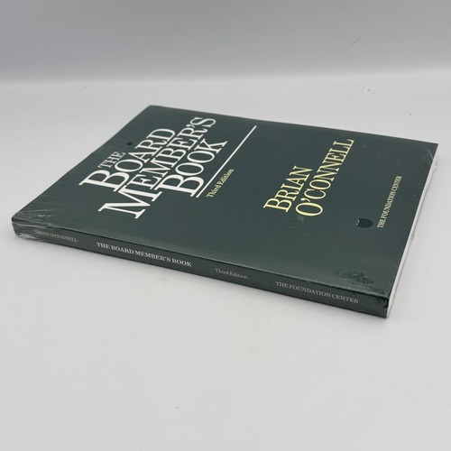 The Board Members Book by Brian OConnell New Paperback Voluntary Organizations - Picture 2 of 4