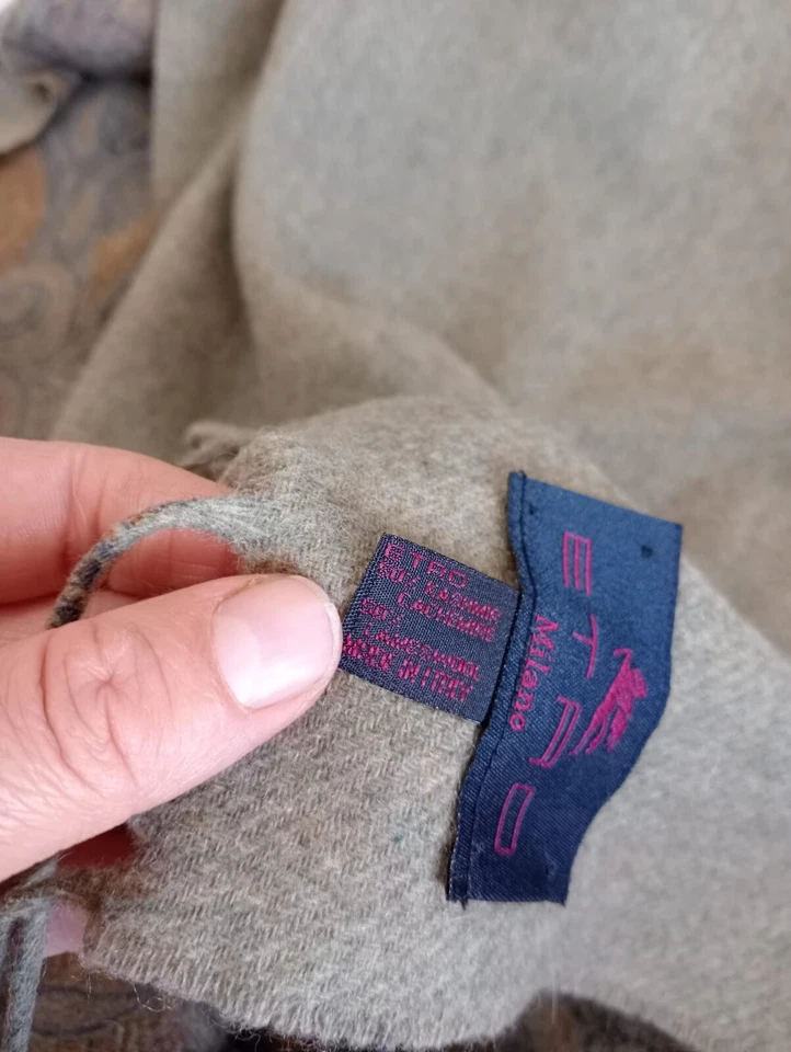 Bufanda Y# ETRO 50 % efectivo/50 % lana, 57/13 pulgadas Foto 4 de 4