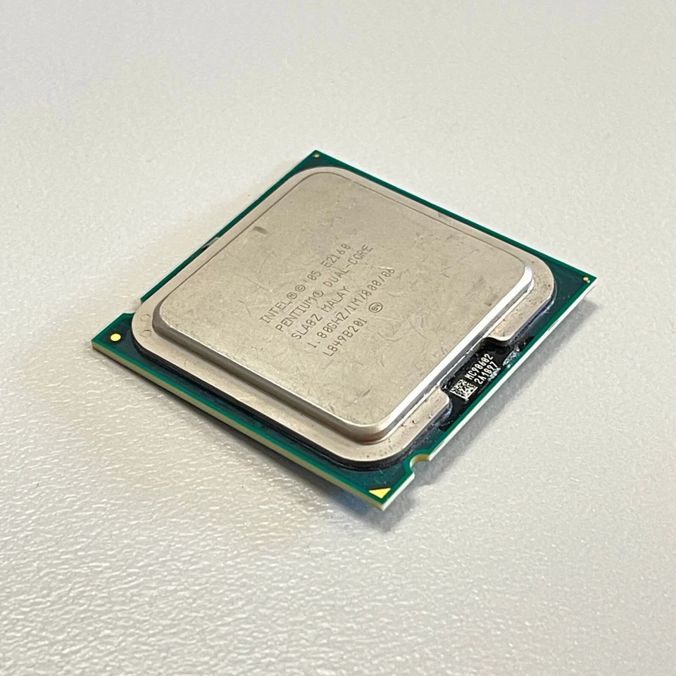Intel Pentium E2160 CPU 1.80GHz 1800MHz 1MB DualCore L2 Processor Socket SLA8Z - Image 4 of 4