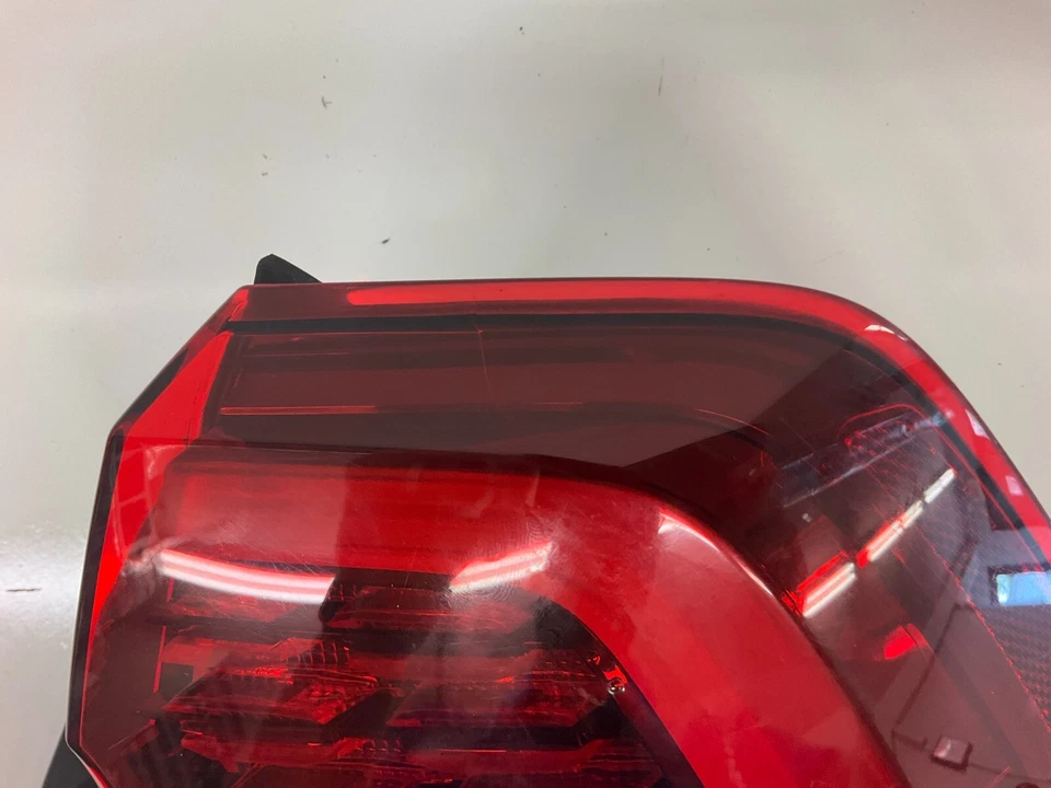 Conjunto de luz trasera izquierda Volvo S60 19-23 32269565 Foto 3 de 4