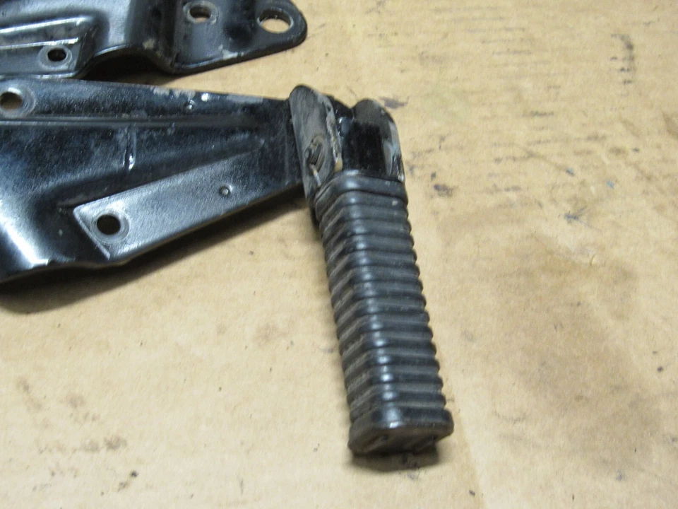 Reposapiés y soportes Honda Scrambler 1971 CL350 Foto 4 de 4