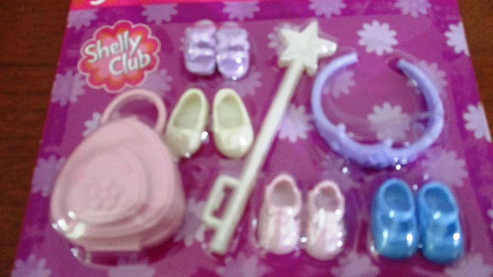 MATTEL BARBIE~SHELLY CLUB~47625~SHELLY Varita, Bolso, Corona y Zapatos~2002~NUEVO Foto 2 de 4
