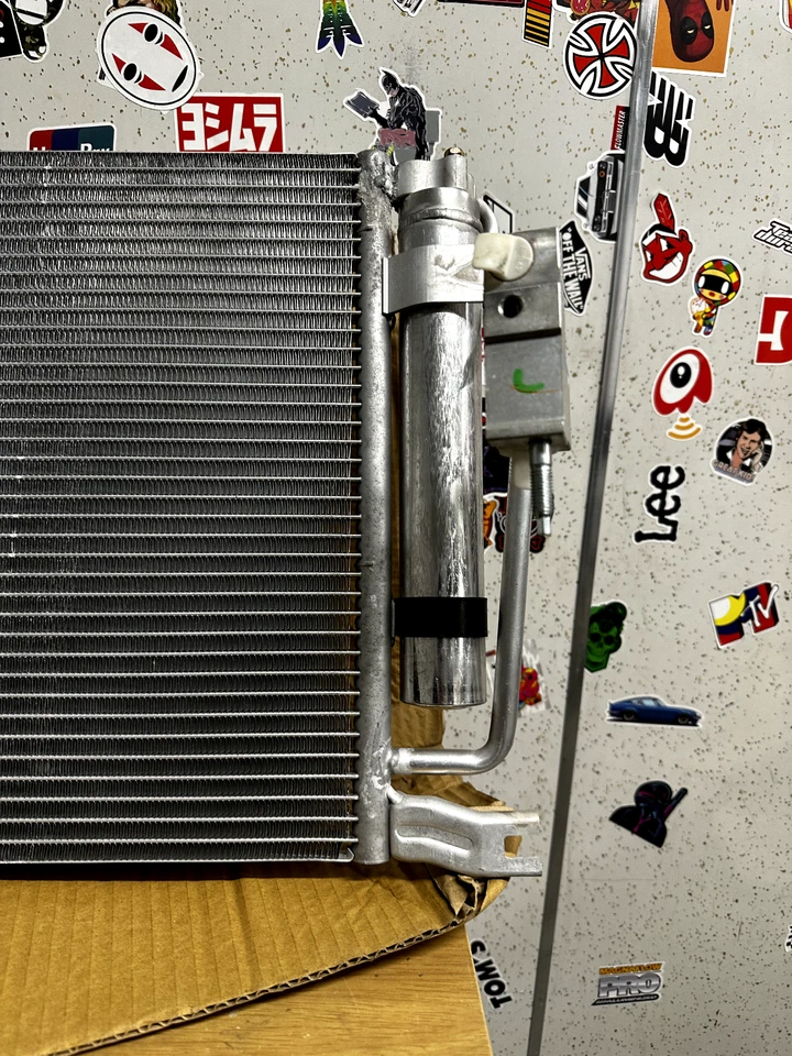 Condensador de aire acondicionado para Chevrolet Venture 01-05 3050 Foto 3 de 4