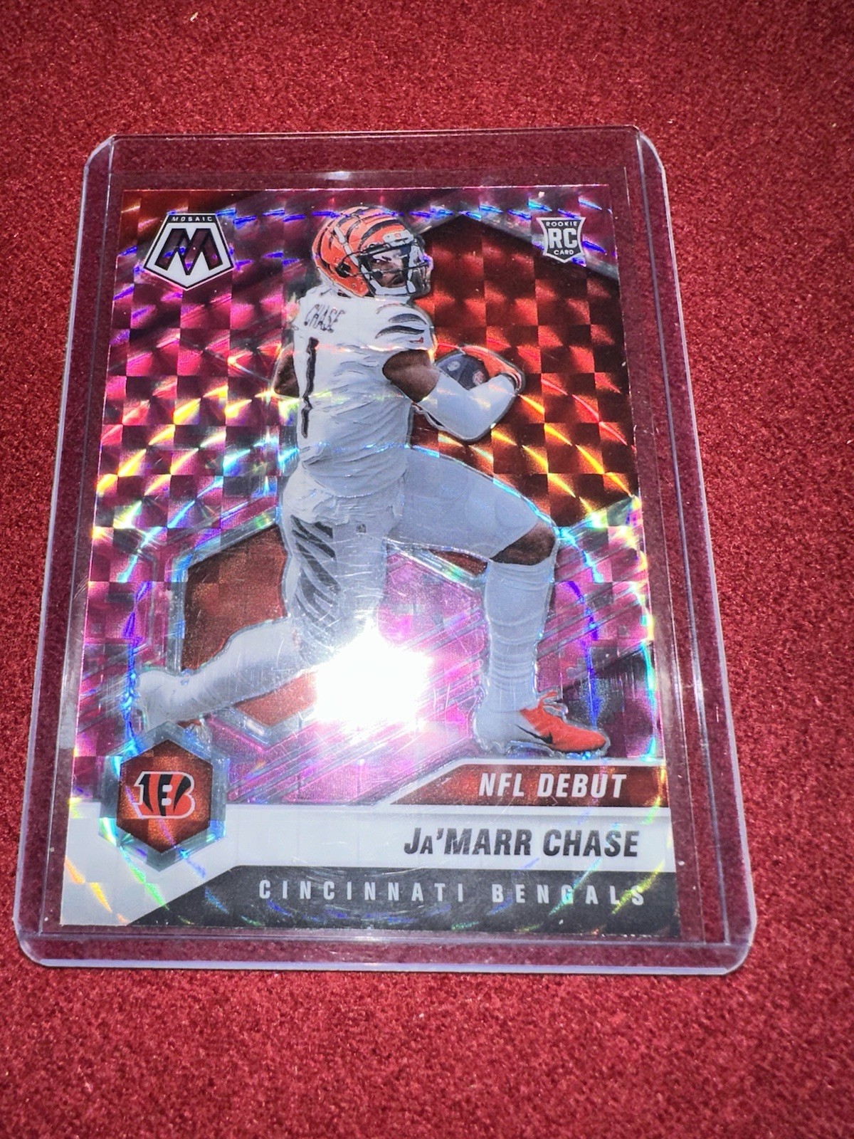 2021 Panini Mosaic - NFL Debut Ja'Marr Chase #247 Camo Pink Mosaic Prizm (RC)