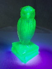 Degenhart Champagne or End of Blizzard Glass Owl Glows