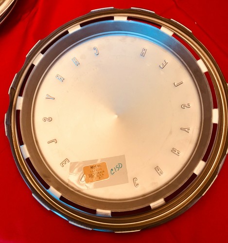 NOS OEM MOPAR Chrysler 3461416 Wheel Cover Hub Cap 'Chrysler' Embossed 03461416 - Picture 2 of 3