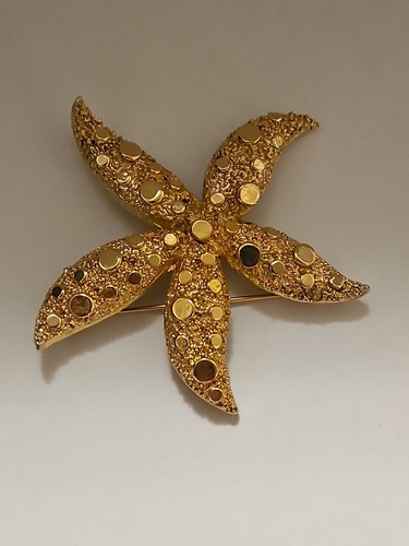 Coro Starfish Goldtone Pin Brooch Textured Signed Vintage - Picture 6 of 7