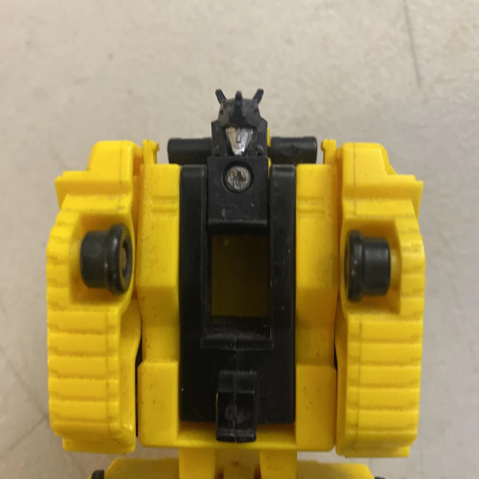 HASBRO VTG 1992 TRANSFORMERS G1 EUROPEAN RESCUE FORCE DRILL TANK ROBOT LIOKAISER - Image 2 of 4