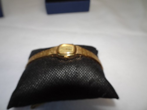 Orologio Seiko Vintage Unico Donna Moda Quarzo 17mm 7" 2020-5739 Batteria Nuova - Foto 2 di 8